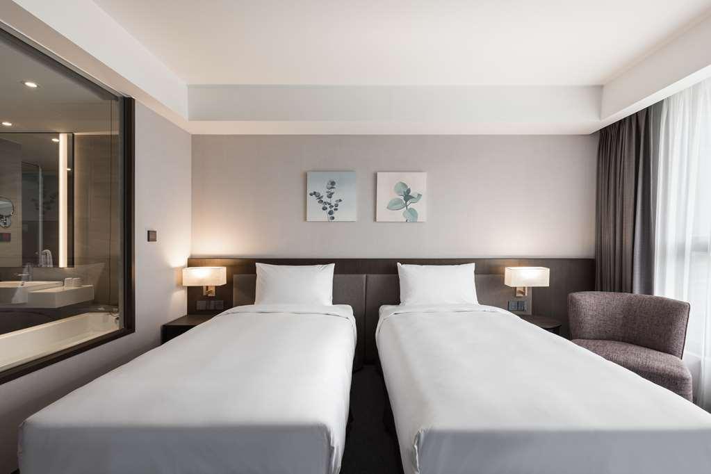 Lakeshore Hotel Tainan Room photo